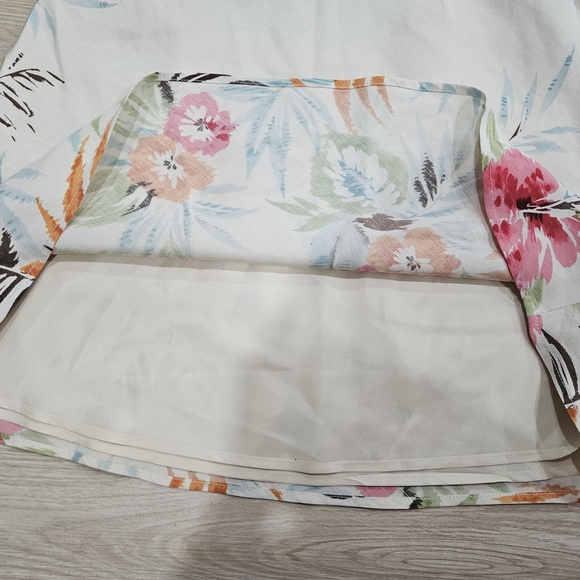 Talbots Womens Midi Skirt Size 2 Petites Floral A-Line Silk/Linen Blend - Picture 4 of 4